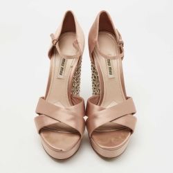 مملوكة مسبقًا Miu Miu Pink Satin Crystal Embellished Platform Ankle Strap Sandals Size 38