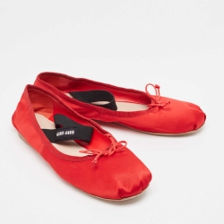 Pre Owned Miu Miu Red Satin Ballet Flats Size 39.5