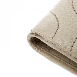 Pre Owned Montblanc Off White Leather Strarisma Compact Wallet 