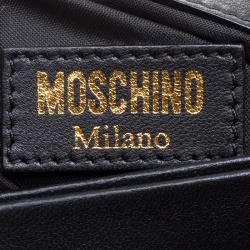 مملوكة مسبقًا Moschino Black Quilted Leather Logo Flap Shoulder Bag