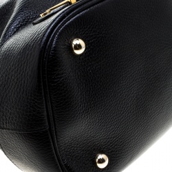 Pre Owned Moschino Black Leather Drawstring Bucket Bag