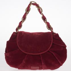 مملوكة مسبقًا Moschino Satin Bow Red Velvet Clutch