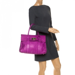 Pre Owned Mulberry Fuschia Grained Leather Bayswater Satchel