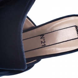 Pre Owned صندل سلايد فلات N21  فطيفة أزرق داكن مقاس 38