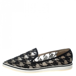 Nicholas Kirkwood Black Mesh and Fabric Alona Houndstooth Emroidered Pointed Toe Loafers Size 40