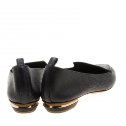 Nicholas Kirkwood Black Textured Leather Beya Pointed Toe Flats Size 38