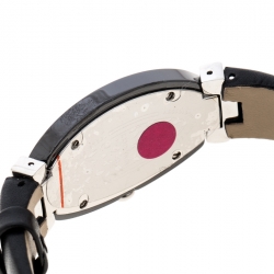 Pre Owned Nina Ricci White Stainless Steel Black Ceramic Oval NO61010SM Women's Wristwatch 24 mm