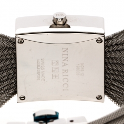 Pre Owned Nina Ricci White Mother of Pearl Stainless Diamonds N019.12 Women's Wristwatch 24 mm