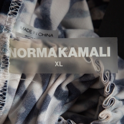 مملوكة مسبقًا Norma Kamali White/Blue Chevron Zebra Print Jersey Halter Slinky Marissa Swimsuit XL