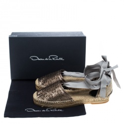 Pre Owned Oscar de la Renta Metallic Anthracite Laser Cut Leather Adriana Espadrille Flat Sandals Size 40