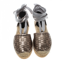 Pre Owned Oscar de la Renta Metallic Anthracite Laser Cut Leather Adriana Espadrille Flat Sandals Size 39