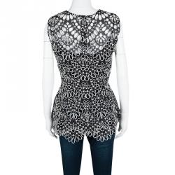 Pre Owned Oscar De La Renta Monochrome Eyelet Embroidered Sleeveless Top M