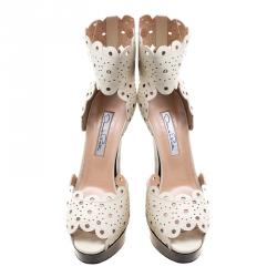 Pre Owned Oscar de la Renta Off-White Laser Cut Leather Hariet Wedge Sandals Size 39