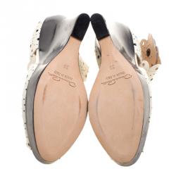 Pre Owned Oscar de la Renta Off-White Laser Cut Leather Hariet Wedge Sandals Size 39