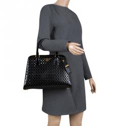 Pre Owned Prada Black Perforated Saffiano Patent Leather Pyramid Double Handle Bag