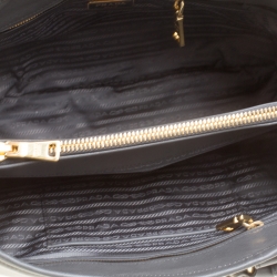 Pre Owned Prada Grey Tessuto Saffiano Top Handle Bag