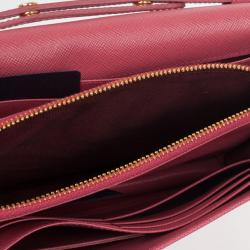 مملوكة مسبقًا Prada Pink Saffiano Crossbody Convertible Clutch