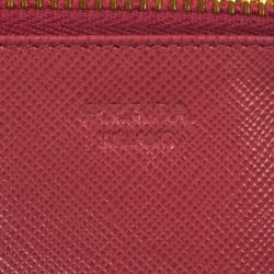 مملوكة مسبقًا Prada Pink Saffiano Crossbody Convertible Clutch