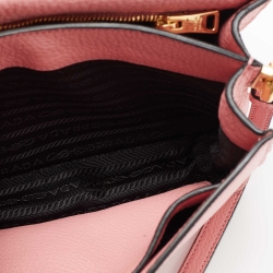 Pre Owned Prada Pink Vitello Daino Leather Flap Crossbody Bag