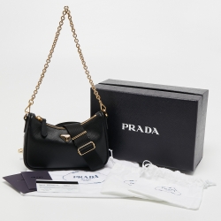 Pre Owned Prada Black Saffiano Lux Leather Re-Edition 2005 Shoulder Bag
