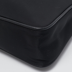 Pre Owned Prada Black Nylon Mini Re-Edition 2005 Shoulder Bag