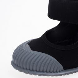 مملوكة مسبقًا Prada Black Extended Cap-Toe Mary Jane Pumps Size 38.5