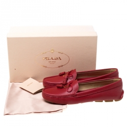 Pre Owned Prada Red Saffiano Leather Bow Detail Loafers Size 38.5