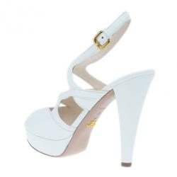 مملوكة مسبقًا Prada White Leather Strappy Platform Sandals Size 40