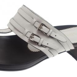 Pre Owned Prada White Leather Thong Sandals Size 41