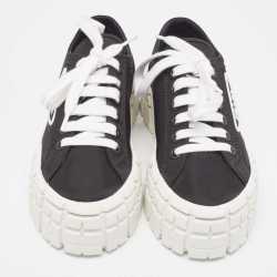 Pre Owned Prada Black Nylon Double Wheel Lace Up Sneakers Size 37