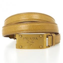 مملوكة مسبقًا Prada Tan Leather Logo Plaque Belt 80 CM