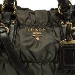 Pre Owned Prada Dark Green Gaufre Nylon Tote