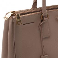 مملوكة مسبقًا Prada Nude Saffiano Double Zip Lux Tote