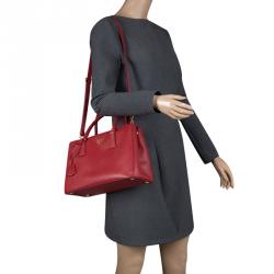Pre Owned Prada Red Saffiano Lux Leather Double Zip Tote