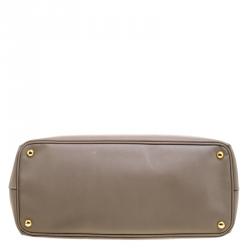 Pre Owned Prada Beige Saffiano Lux Leather Executive Double Zip Tote