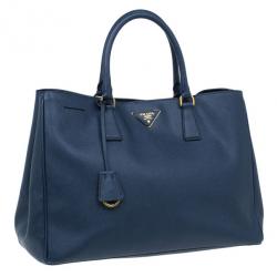 مملوكة مسبقًا Prada Navy Blue Saffiano Lux Tote