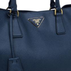 مملوكة مسبقًا Prada Navy Blue Saffiano Lux Tote