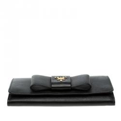 Pre Owned Prada Black Saffiano Fiocco Leather Bow Continental Wallet