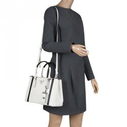 Pre Owned Prada White/Black Saffiano Lux Leather Small Double Zip Tote