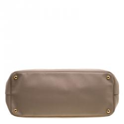Pre Owned Prada Beige Saffiano Lux Leather Executive Double Zip Tote