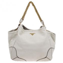 مملوكة مسبقًا Prada White Patent Leather Deerskin Chain Tote