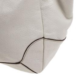 مملوكة مسبقًا Prada White Patent Leather Deerskin Chain Tote