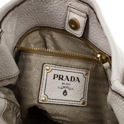 مملوكة مسبقًا Prada White Patent Leather Deerskin Chain Tote