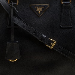 Pre Owned Prada Black Saffiano Lux Leather Medium Double Zip Tote
