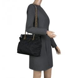 Pre Owned Prada Black Quilted Nylon Chain Tote