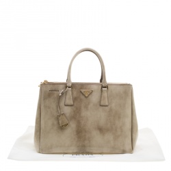 Pre Owned Prada Beige Patent Leather Large Double Zip Tote