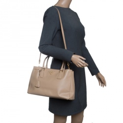 Pre Owned Prada Brown Saffiano Lux Leather Medium Tote