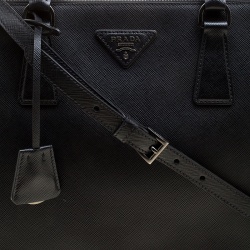 Pre Owned Prada Black Saffiano Lux Leather Medium Double Zip Tote