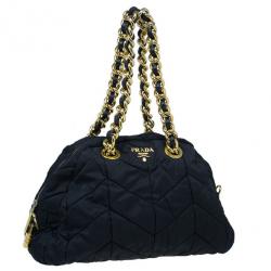 مملوكة مسبقًا Prada Black Chevron Quilted Nylon Dome Bag