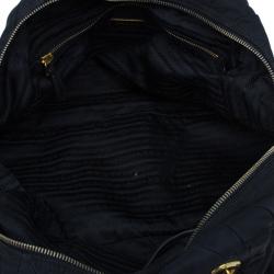 مملوكة مسبقًا Prada Black Chevron Quilted Nylon Dome Bag